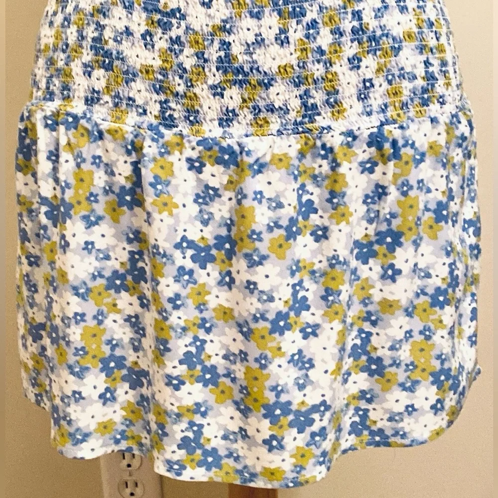 Kendall & Kylie Blue Green Ditsy Floral SZ M Coastal Preppy Y2K Indie Mini Skirt